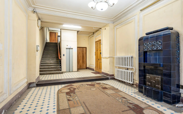 Sergeew Apartments dvuhkomnatnyj Lyuks s vidom na naberezhnuyu Fontanki Apartments