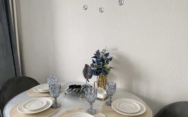 Flat Otlichnaya Kvartira Na 6 Chelovek