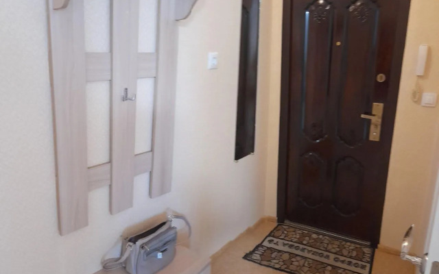 Na Ulitse Leytenanta Shmidta 11 Flat
