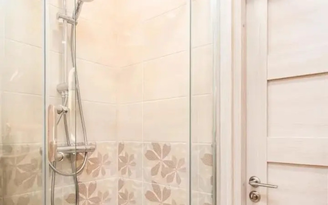 Na Komendantskom Prospekte 64k1 Apartments