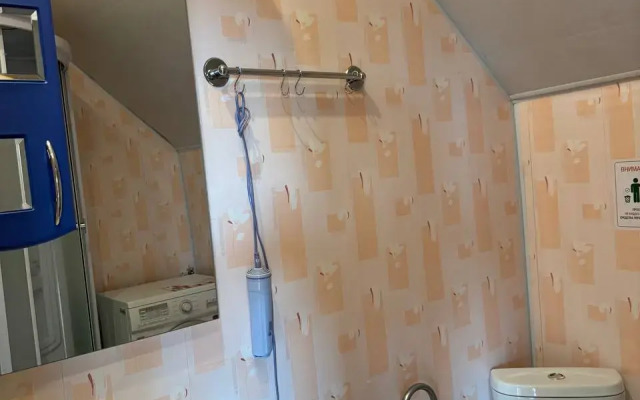 S Banej U Zvonnitsyi Monastyirya Privat House
