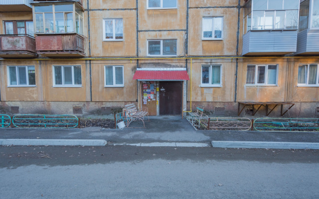 Апартаменты Октябрьской революции