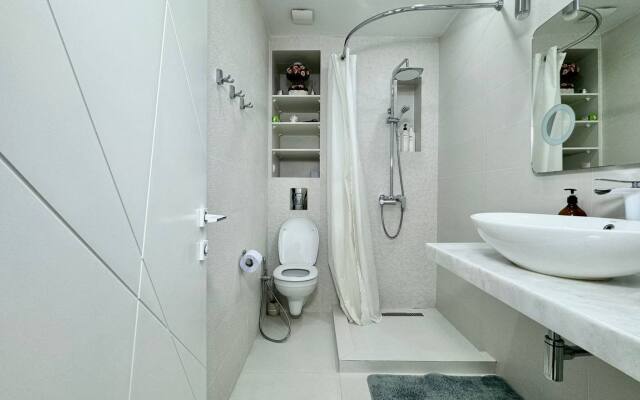 2-Kom S Balkonom Na Estonskoy 31 Flat