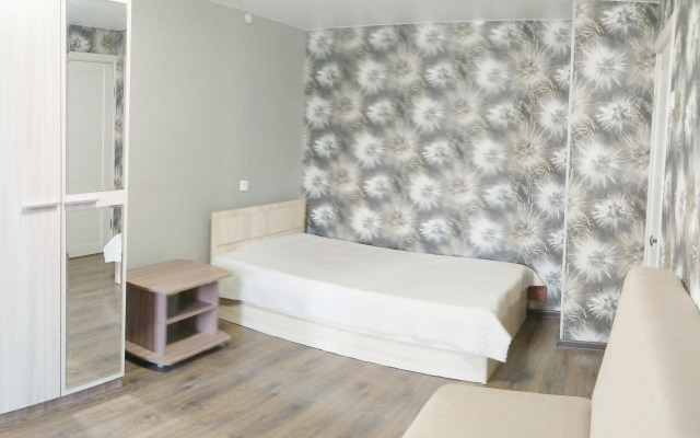 Ulitsa Shmidta, 10 Apartments