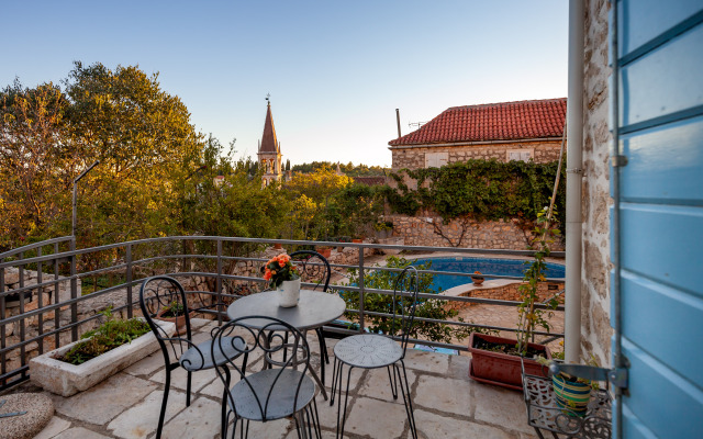 Traditional Stone Vicina Milna Brac Island Villa