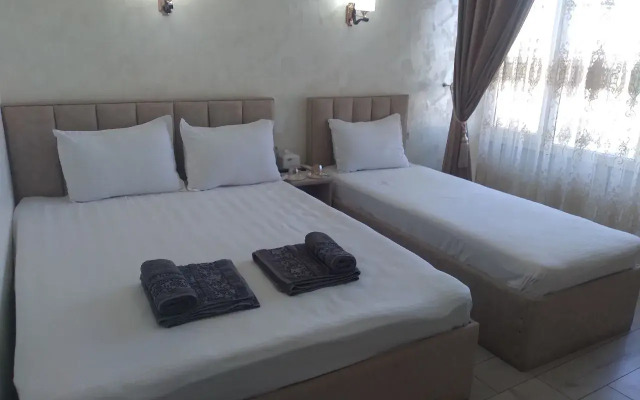 Green Lux Guest House