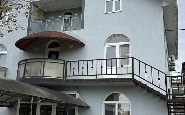Adel Guest house