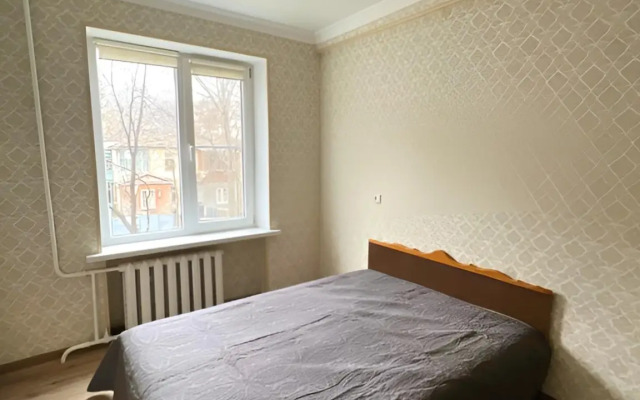 Trekhkomnatnye v Tsentre Kislovodska Apartment