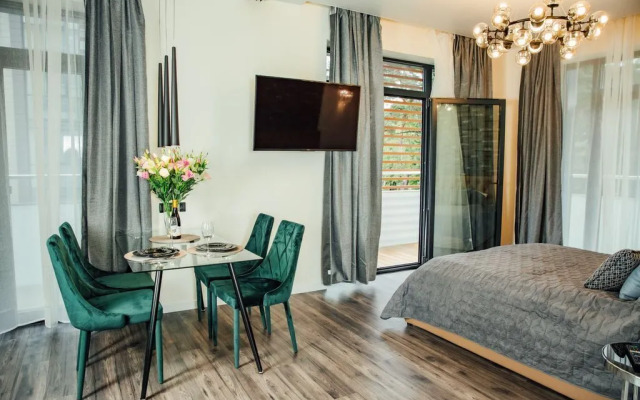 Na Dinamo 10 Apartments