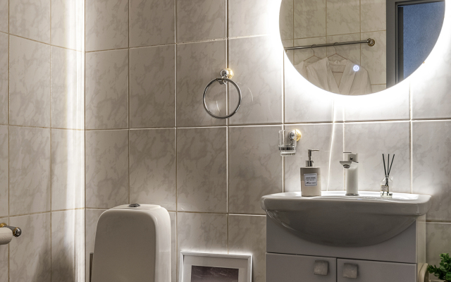 Prostornye apartamenty u Nevy Flat