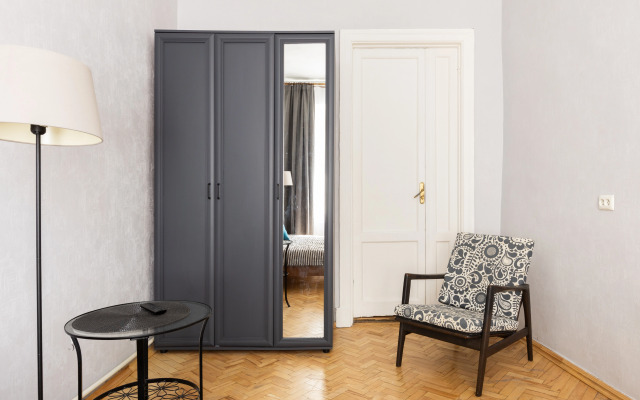 Квартира Апартаменты У Банковского Мостика