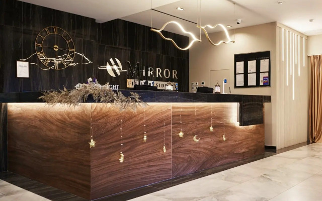 Апарт-отель Mirror Light