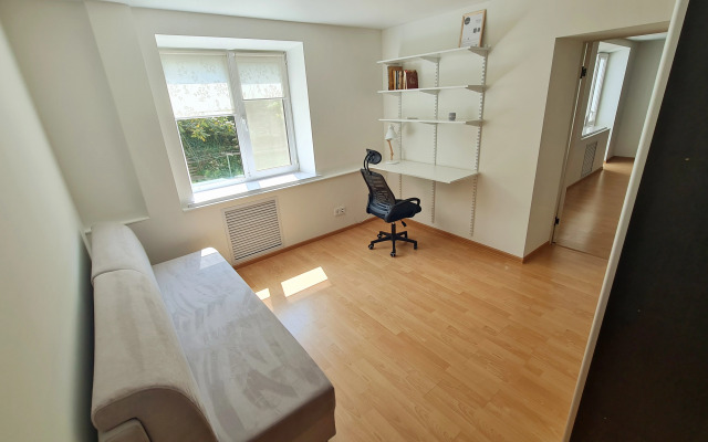 Prostornaya Tryoshka Blizko K Tsentru Flat