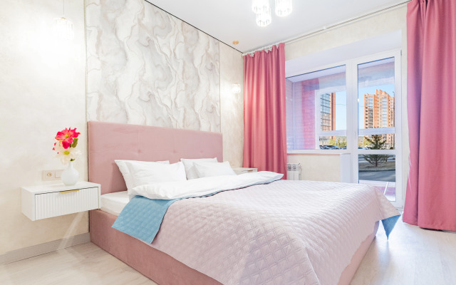 Апартаменты Стильная Евротрешка с Ретро-Проигрывателем