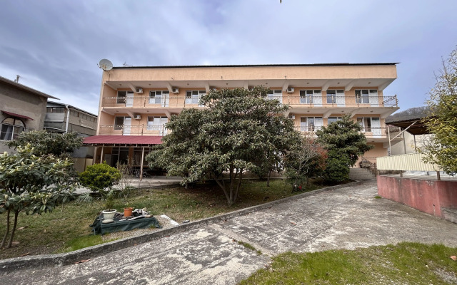 Otdyih V Loo Guest House