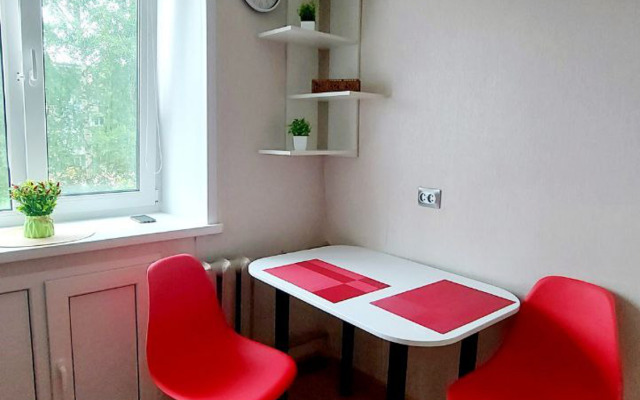 Sutochnyy ray na Zheleznodorozhnaya 19 Apartments