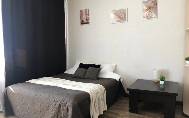 Barista V Akadem Riversaid Apartments