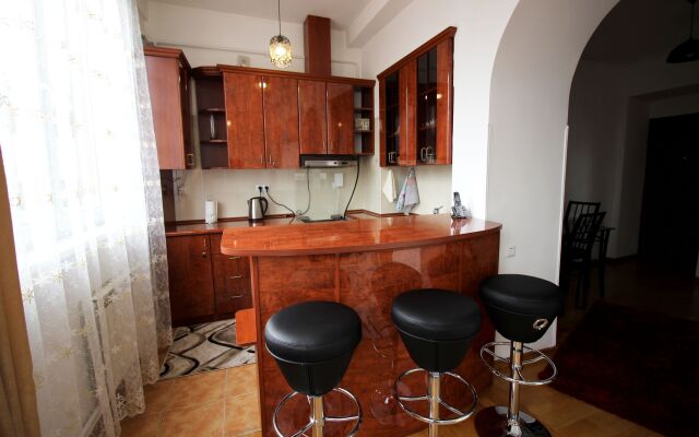 Апартаменты Маштоца 37