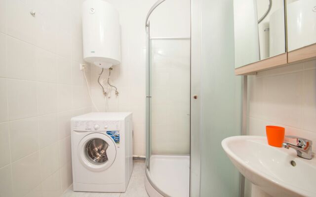 Апартаменты на площади Восстания