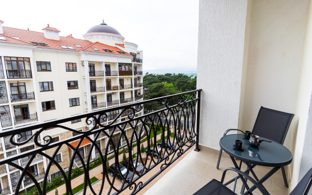 Evrodvushka s vidom na more ot LetoApart Apartments