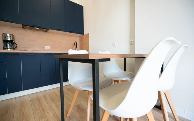 LS-Econom Studio Apartments
