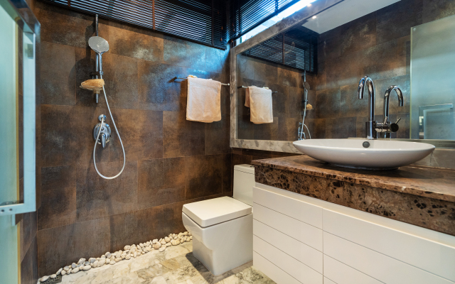 Beachfront luxury villa in Rawai Villa