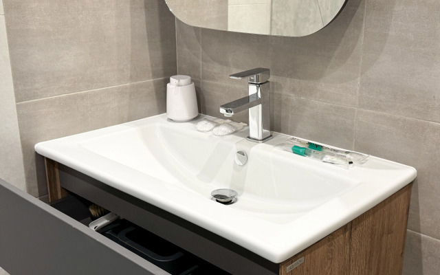 Апартаменты Улучшенные дизайнерские 37 м (Vivaldi центр Сакко 24)