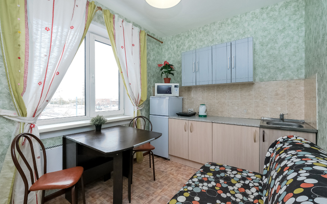 Ryadom S Sk Zarya Titova 238 Apartments