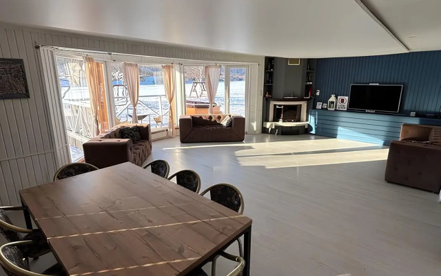 Семейно-Туристический загородный клуб Карамелькино Коттедж 2