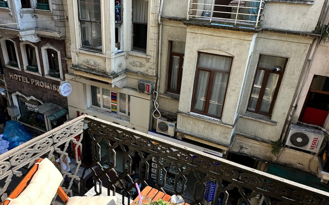 New Pera Hotel