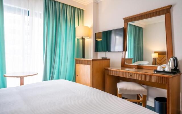 Azal Pyramids Hotel