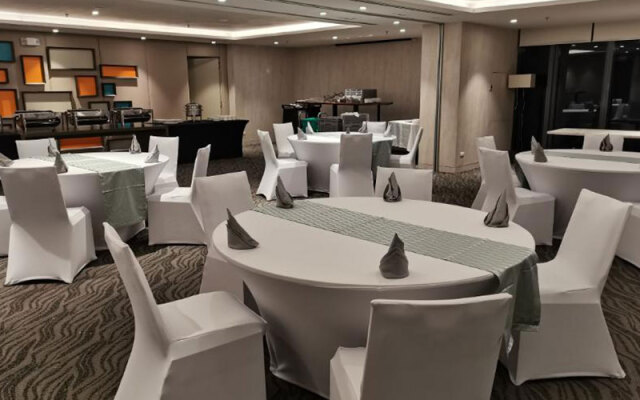 Savoy Hotel Manila