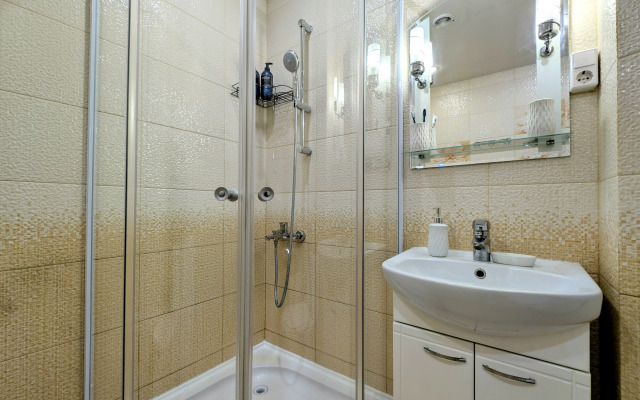 Svobodna- Bolshaya Polyanka 28/1 Flat