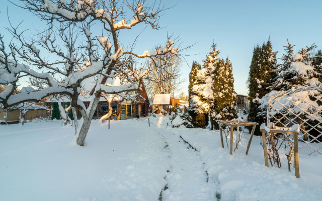 V Ostovkakh - 134 Metra Guest House