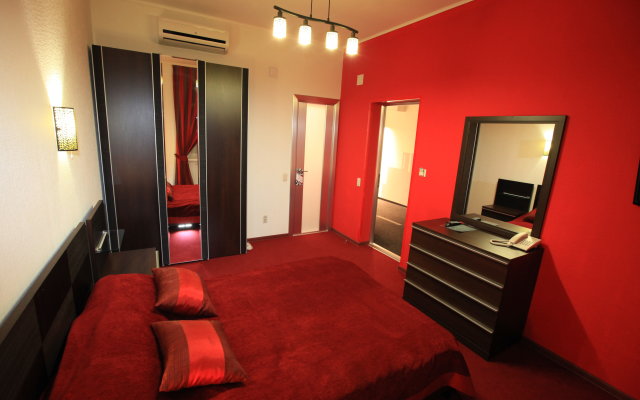 Отель Паддок