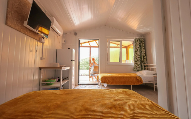 S Basseynom 2 Private House