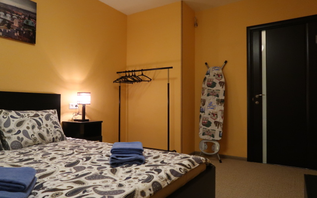Comfy Place Lesnaya 2B Apartments