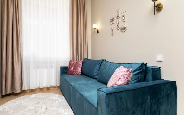 Квартира Дизaйнepcкая нa 2+2 Гостей в Самом Центре СПб