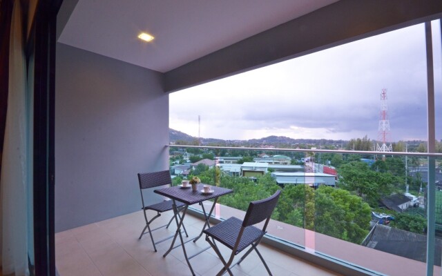 Nice Bangtao Beach Hotel