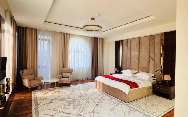 Kangurt Grand Hotel