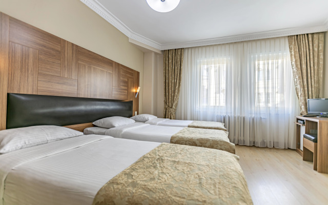 Elasophia Hotel