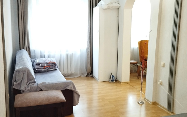 Dvukhkomnatnaya Vozle Tsentra Flat