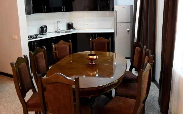 New House Apartments