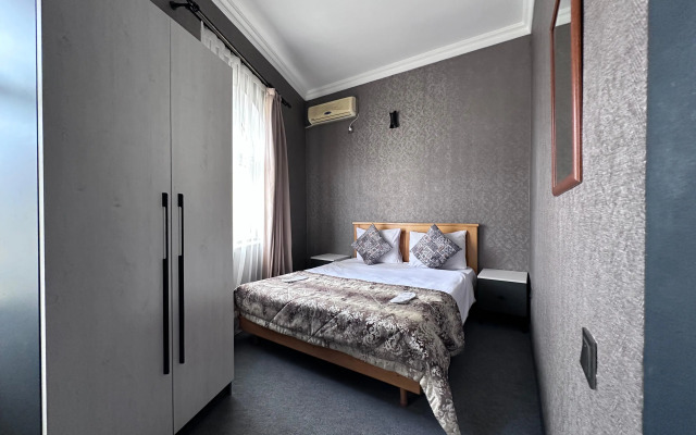 Heritage Old CIty Hotel