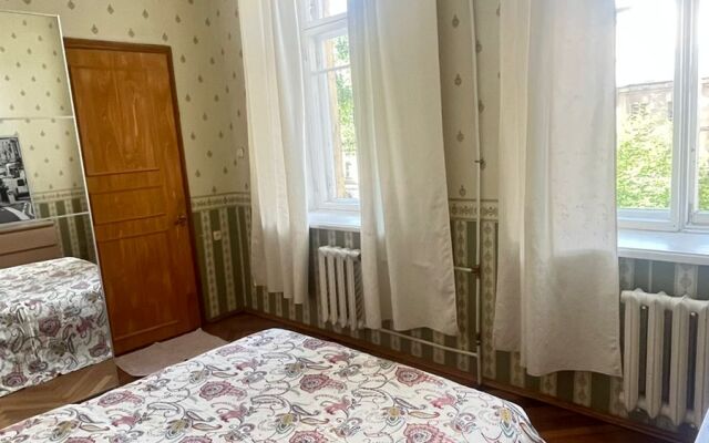 Klassika Na Nekrasova Flat