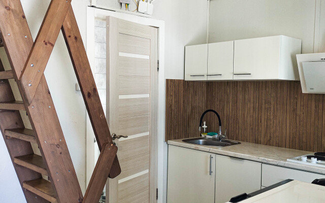 Uyutny Domik s terrasoy Guest House