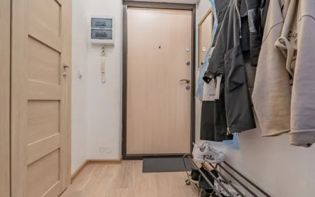 Na Soyuznom Prospekte, 4 Flat