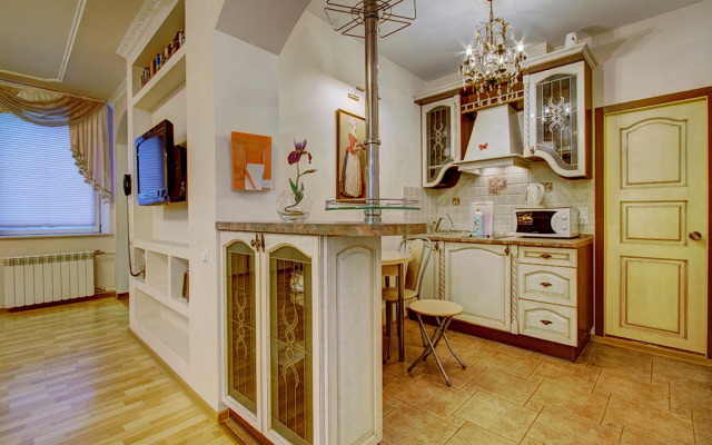 Апартаменты на Невском 82