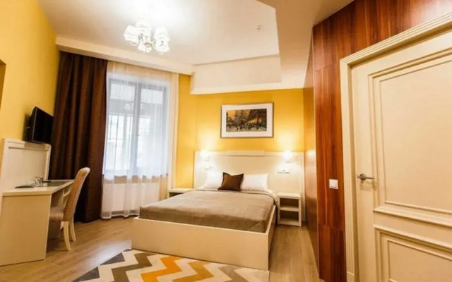 Mariinskiy Hotel