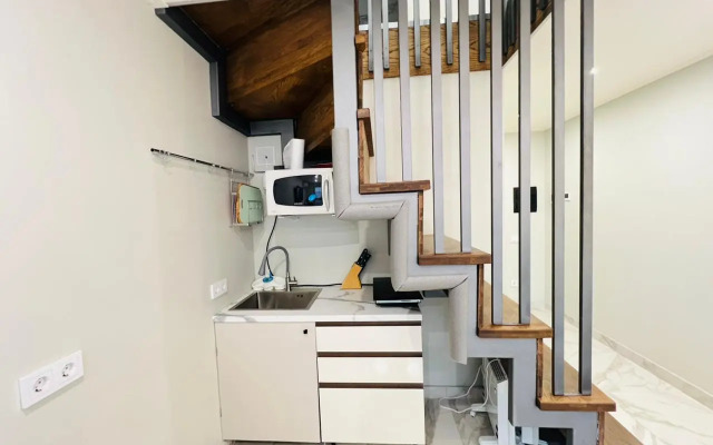 Dvukhurovnevye S Basseynom Na Territorii San-Marino Apartmen